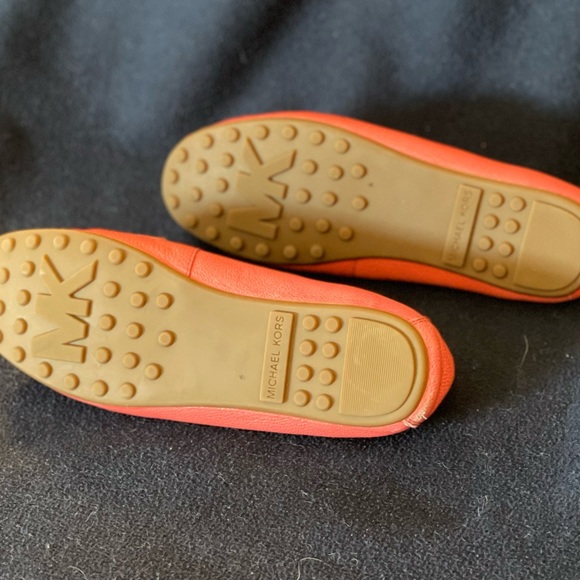 Michael Kors leather loafers Size 7 - Picture 5 of 10